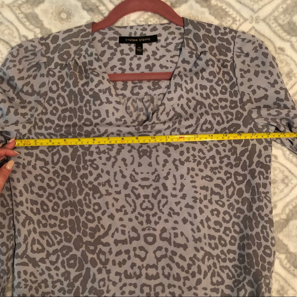 Leopard Print Gray Blouse - Picture 7 of 8